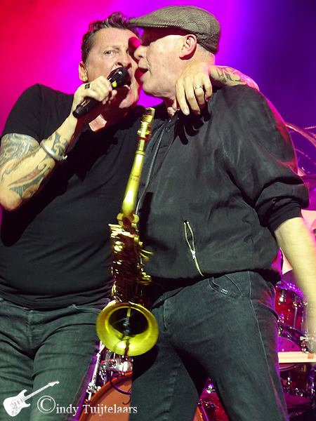 Golden Earring October 07 2015 show photo Eindhoven made by Cindy Tuijtelaars